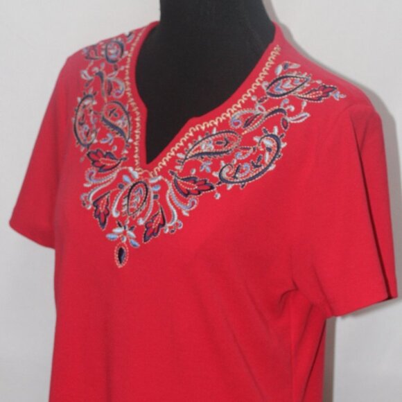 Allison Daley Petite V-Neck Embroidery Knit Top - Picture 7 of 8